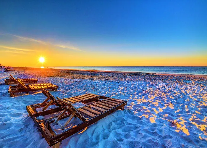 Great Views And Just Steps To The Beach - Moonraker #31 - Sleeps 7