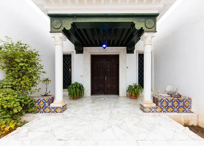 Arabesque House