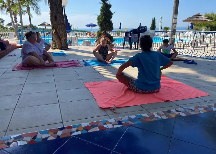 RESIDENCE EMARINE con SERVIZIO SPIAGGIA