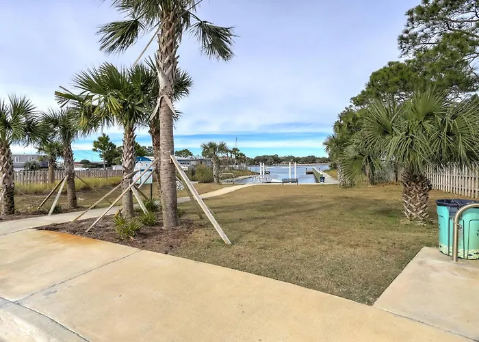 Islandwood Condos Unit 104