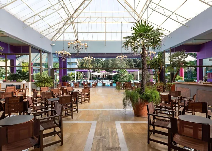 Dionysos Hotel