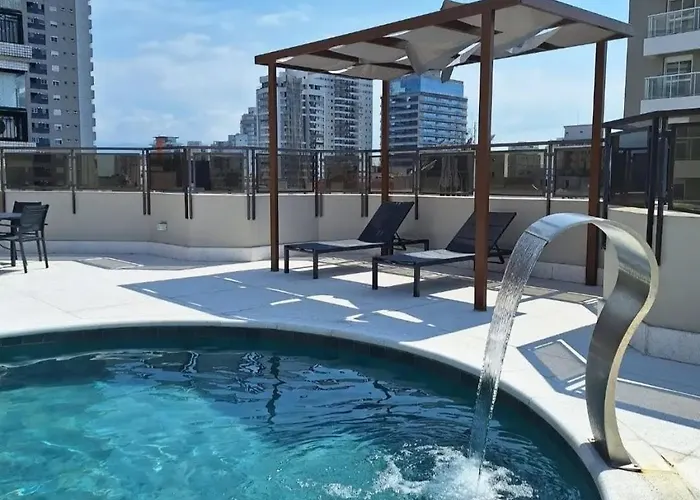Lindo Flat no Edifício Cosmopolitan, com GARAGEM e PISCINA