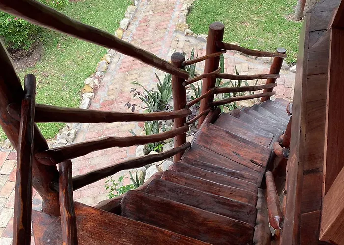 Samara Lodge