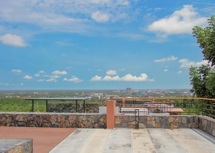 Sky Hill Villa Suratthani