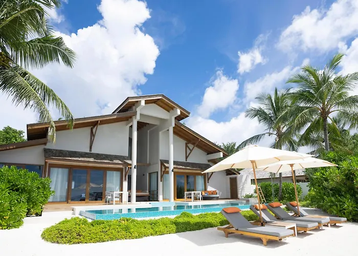 Emerald Faarufushi Resort & Spa