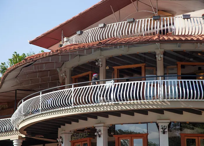 Hotel Martino Spa And Resort