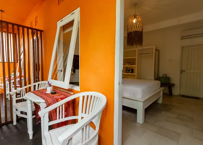 The Room Padang-Padang