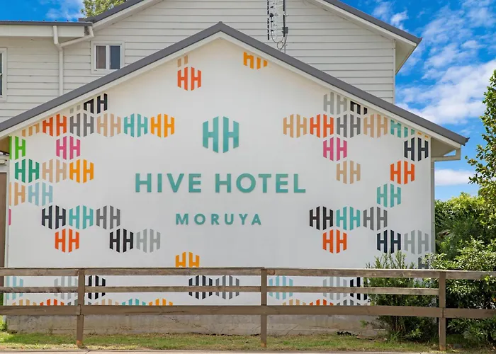 Hive Hotel, Moruya