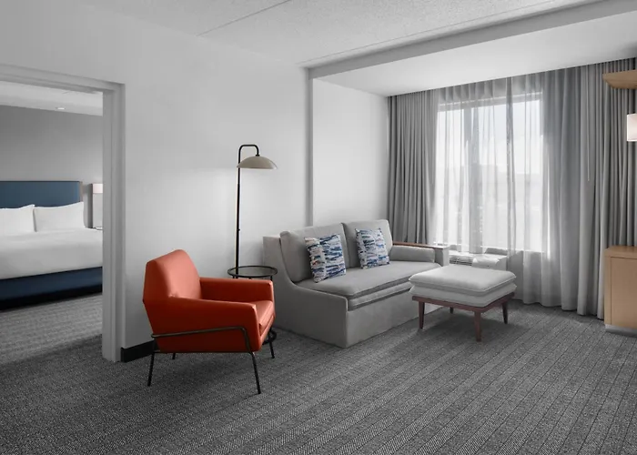 Courtyard By Marriott Charleston Summerville