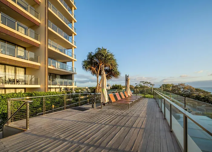 Oaks Redcliffe Mon Komo Suites