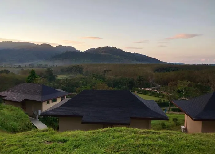 Khaolak Blue Sky Villa