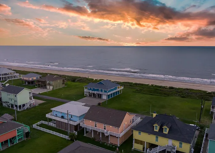 New! Luxurious 3 Bed Sleeps 12 Epic Views Wow