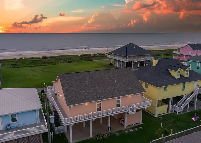 New! Luxurious 3 Bed Sleeps 12 Epic Views Wow