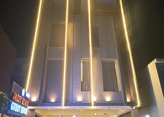 Jazzy Beach Guest House, Rk Beach