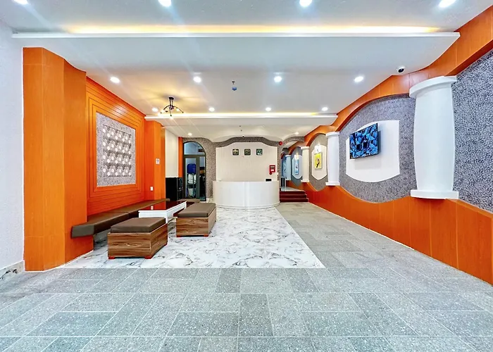 Milanesa Hotel And Apartment