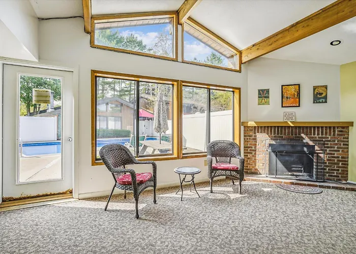 Cedarbrook Junior Suite 21820