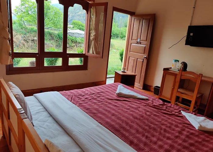Nirvana Lodge