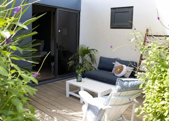 Casa Mantana Boutique Guesthouse - Adults Only
