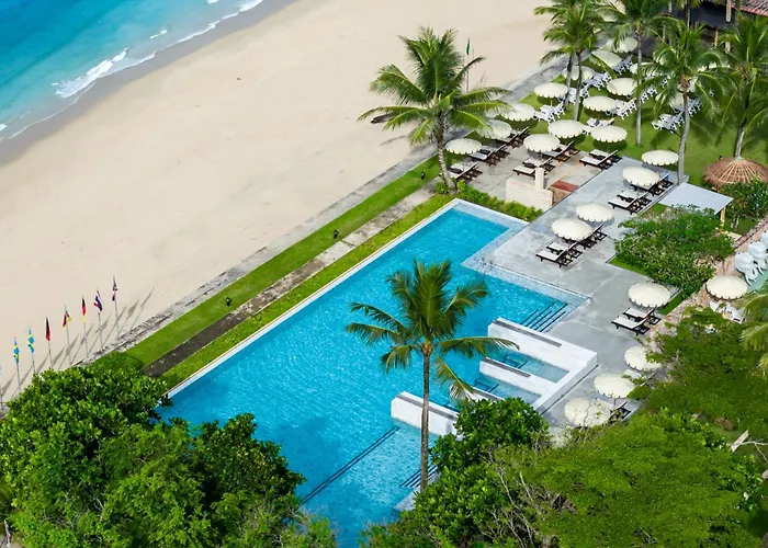 Apsara Beachfront Resort & Villa