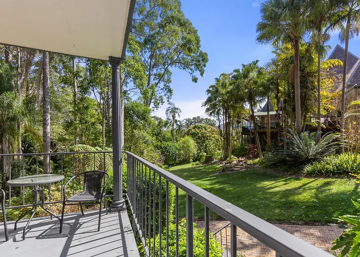 Sanctuary Resort & Treehouse Restaurant