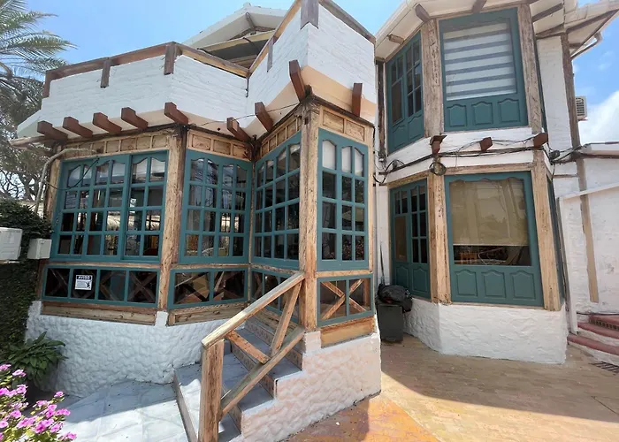 Hosteria Punta Blanca