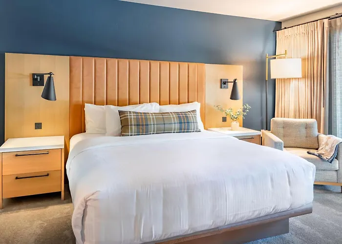 The Incline Lodge