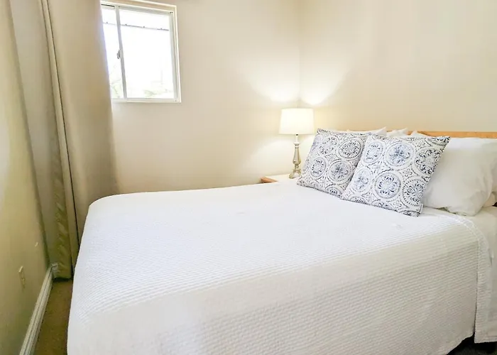 Oasis By The Bay Vacation Suites