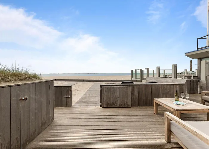 Beachrooms Pier 7