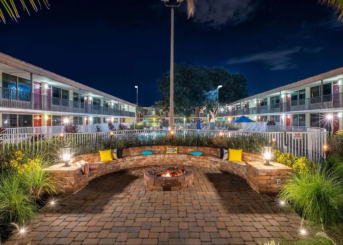 Ramada By Wyndham Kissimmee Gateway