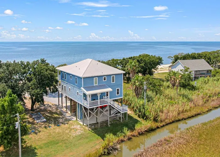 Pelican View Beach House - Private Beach!!