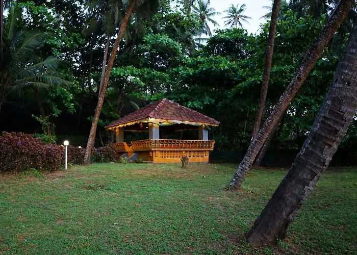 Club 7 Beach Resort