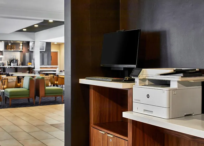 Courtyard By Marriott Memphis Airport