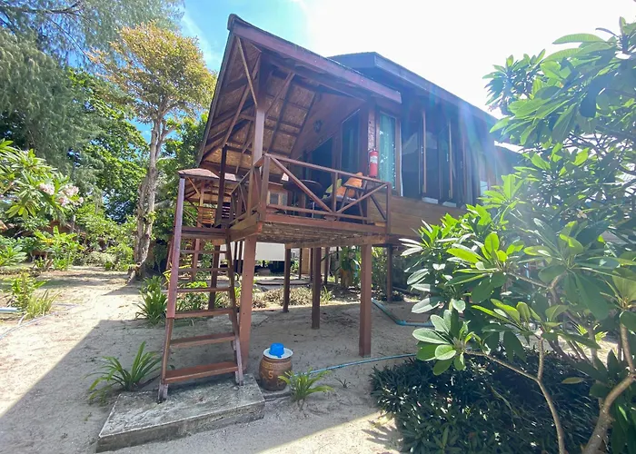 Lipe Beach Resort
