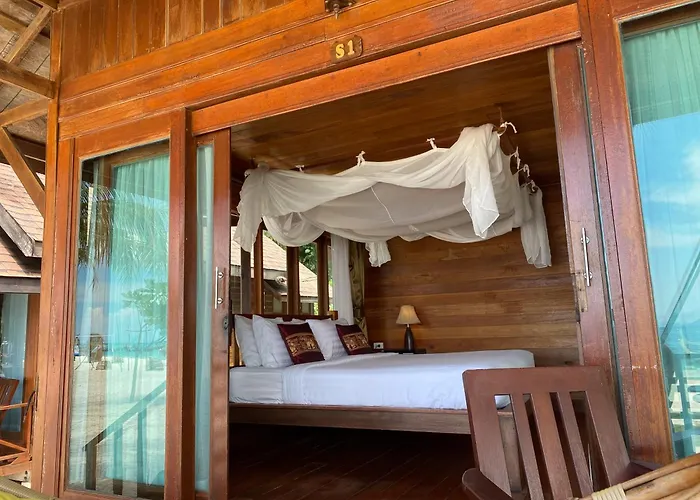 Lipe Beach Resort