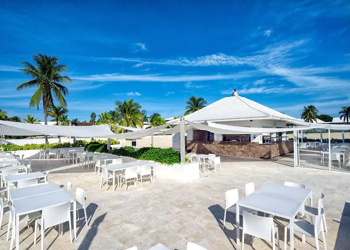 Viva Fortuna Beach By Wyndham, A Trademark All Inclusive