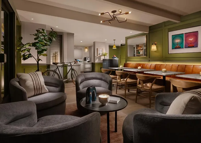 The Cottages Hotel