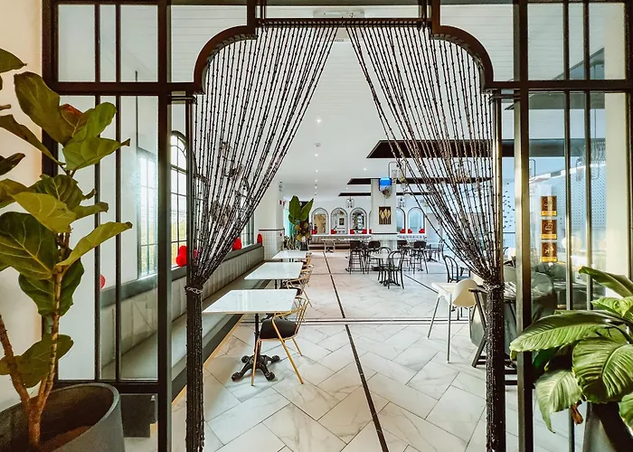 Ratri Hotel Phuket Old Town