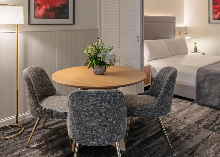 Intercontinental Sanctuary Cove Resort By Ihg