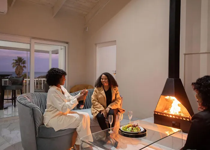 Dolphin Bay Boutique Hotel