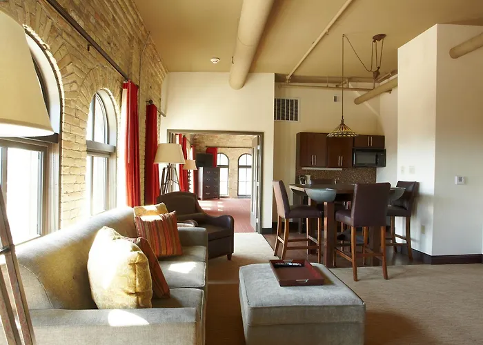 Brewhouse Inn And Suites