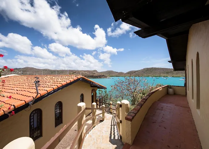 Secret Harbour Boutique Hotel And Marina