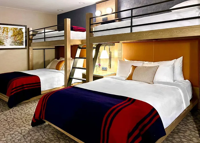 Riverhouse Lodge
