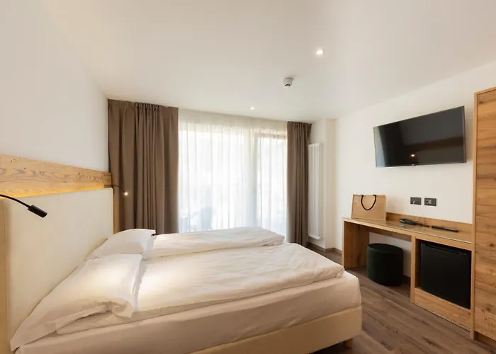 Active Alm Hotel