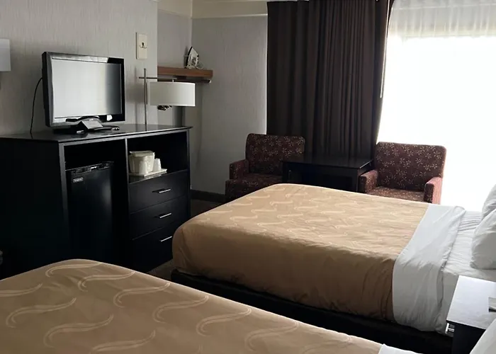 Quality Inn Lakefront