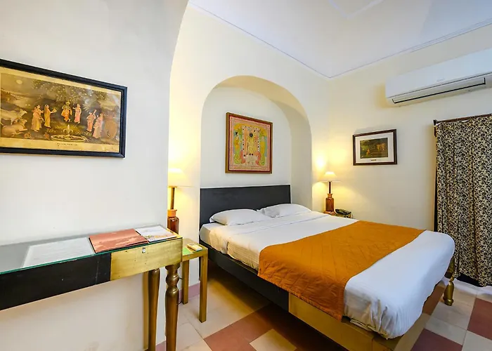 Neemrana'S - Tijara Fort Palace