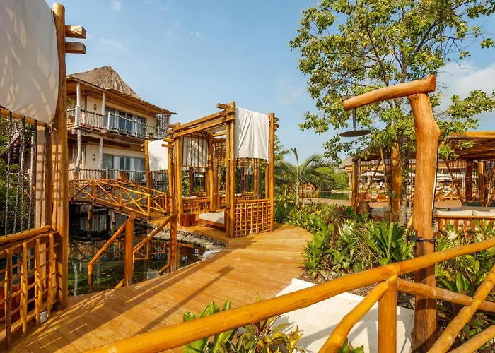 Hotel Shibari - Restaurant & Cenote Club