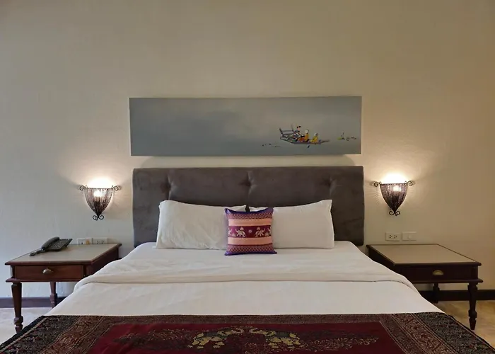 Baan Panwa Resort