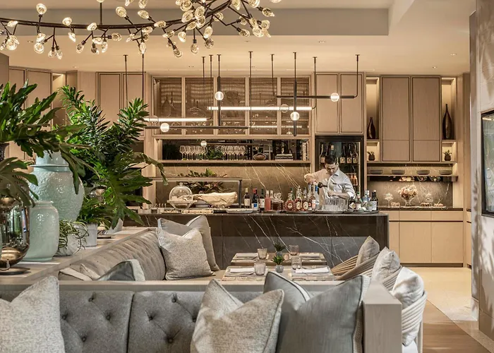 Four Seasons Hotel Singapore