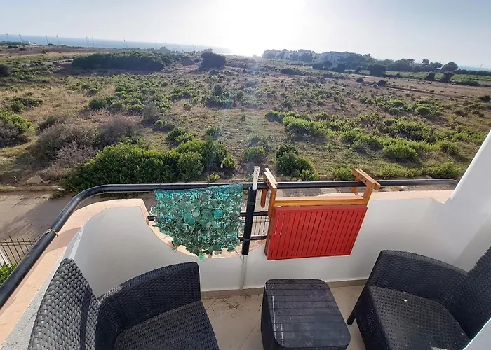 Appartement avec piscines, vue sur mer et accès à la plage à Achakar Hill, Tanger.