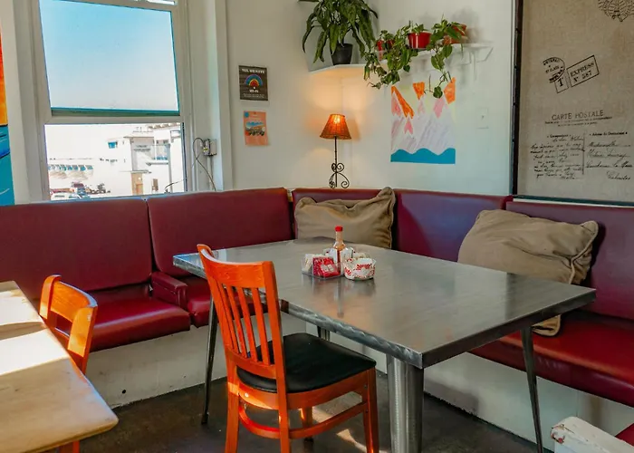 Ith Hermosa Beach Surf Hostel Lax